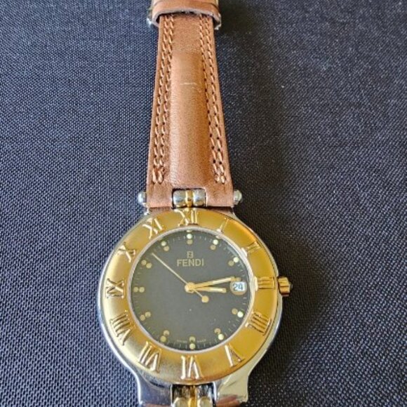 Fendi Orologi 900G Roman Bezel Wristwatch Unisex Black Dial - Picture 1 of 8